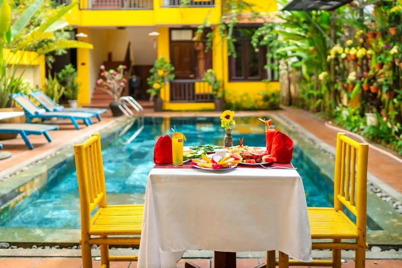 Riverside Oasis Hoi An Ancient Villa 3*,